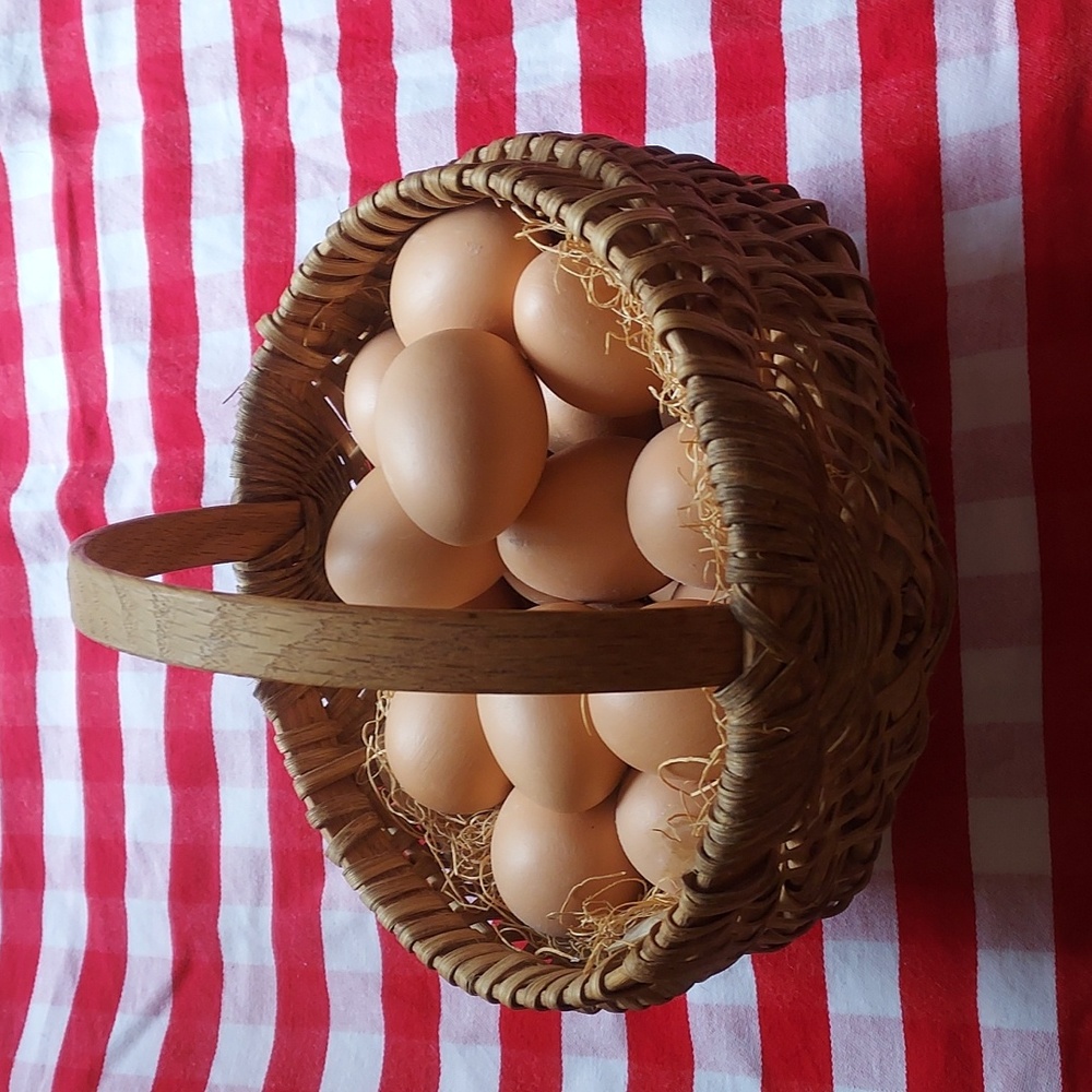 VINTAGE Hand Crafted Basket &  Wooden Eggs Country/Prim Decor.